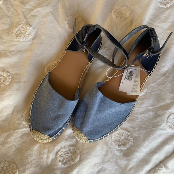 Old Navy Shoes - Old Navy // Espadrille Sandals